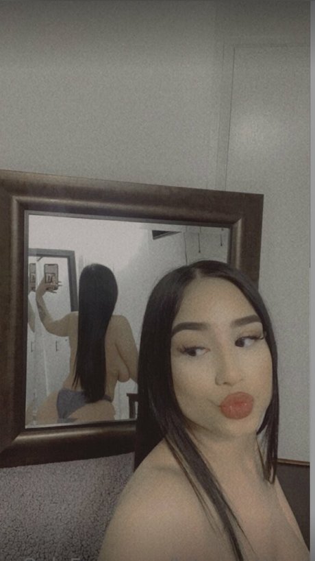 asiatisches teen solo onlyfans perfekte nackte bild