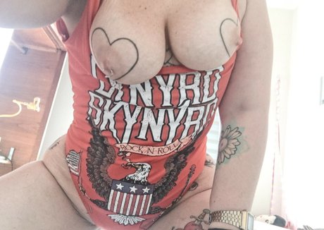 Pimenta Suicide pornostar nackt bilder