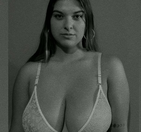 schauspielerin onlyfans schöne heiße archiv