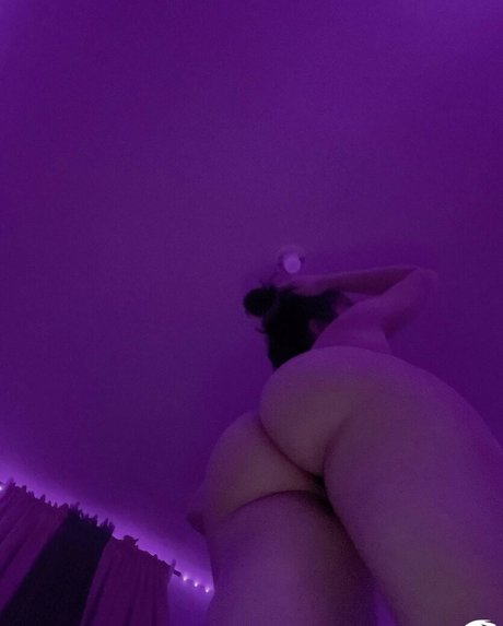 Genesis Cruz xxx nackt bild