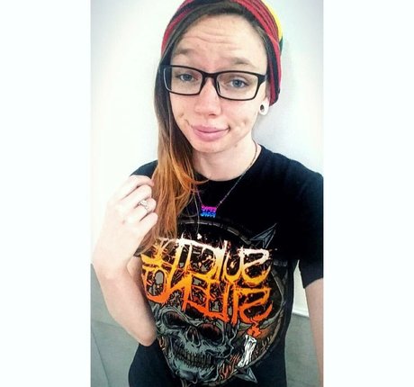 Gabby Swears exklusive heiße foto