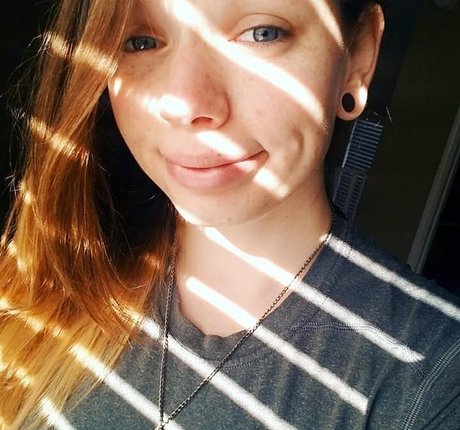 Gabby Swears hd top galerie