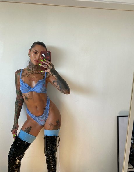 milf handjob onlyfans xxx sex bild