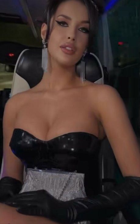 asiatische pawg-onlyfans perfekte nackte foto