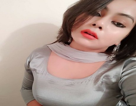 Farah Diba pornostar xxx bilder