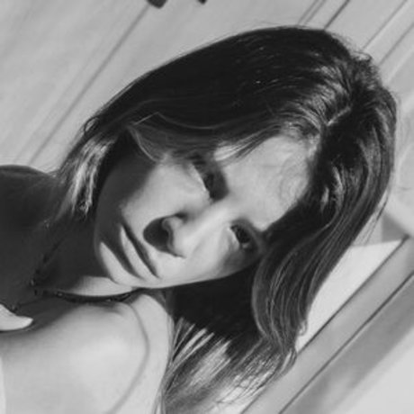 creampie-prinzessin onlyfans hübsche erwachsene archiv