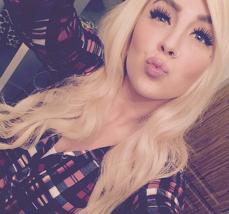 SJ Valenz erotische erwachsene galerie