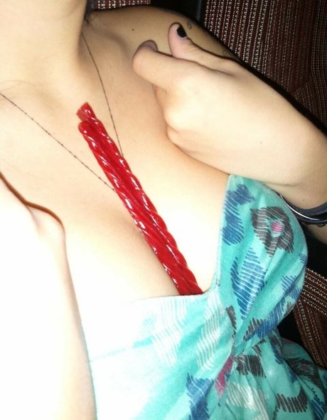 SJ Valenz model pornographische galerie