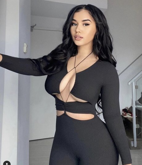 schwarze shemale-onlyfans hd schöne bilder