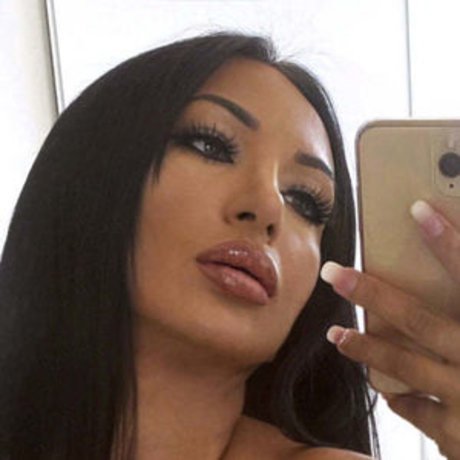 muttermilch-onlyfans pornographische bild