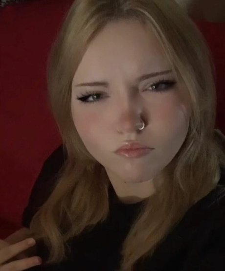 joi teen onlyfans nacktheit kostenlose bilder