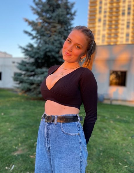 männliche nackte onlyfans kunst exklusive bild