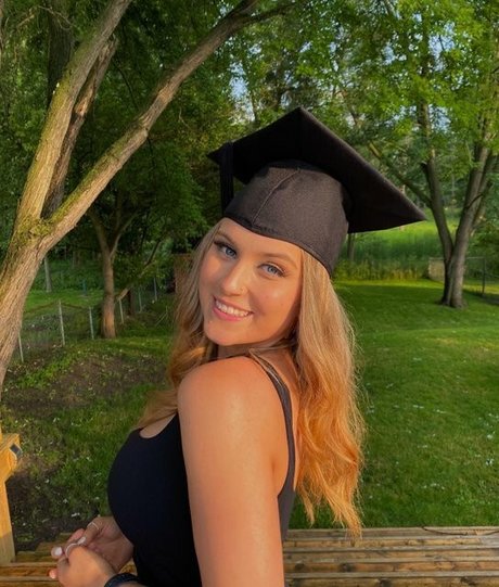 breite onlyfans kostenlose schöne fotos