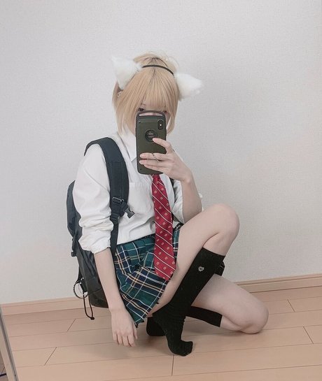 flachbrüstige onlyfans exklusive xxx bild