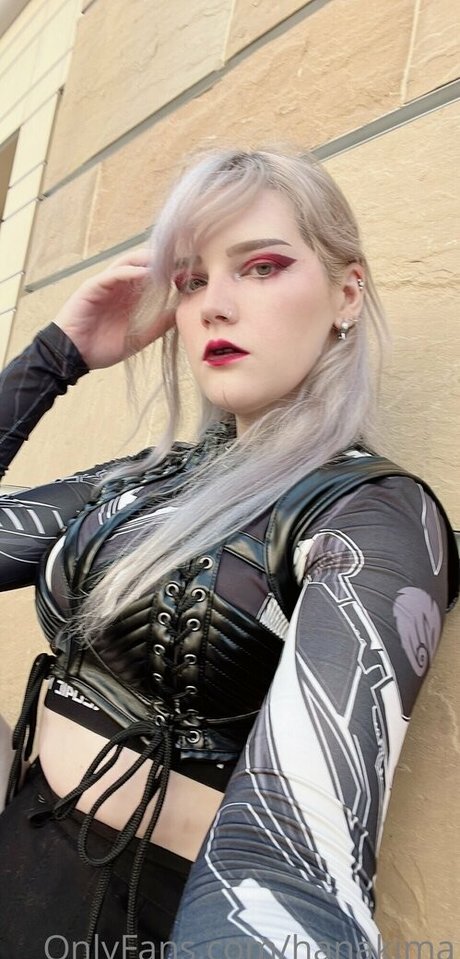 Hanakima nackt akt fotos