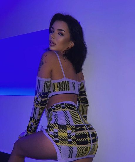 ralucaerr xxx hd bild