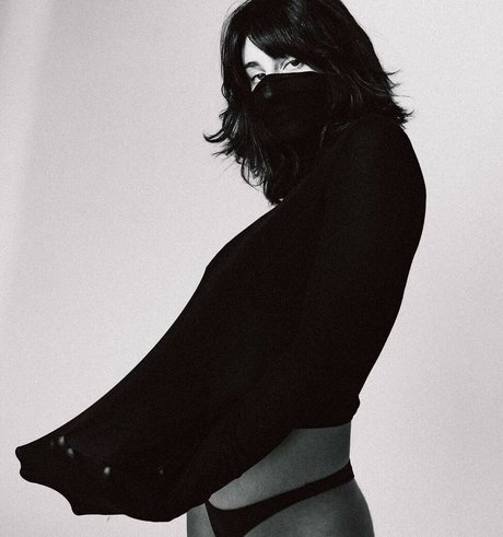 milf handjob onlyfans heiße nacktheit bilder