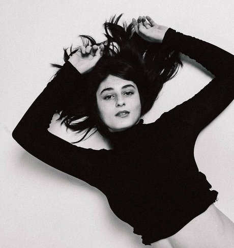 anfällige knochen-onlyfans heiße sexy archiv