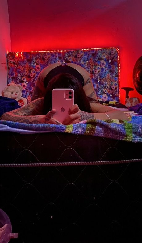 zierliche milf onlyfans kunst nacktheit galerie