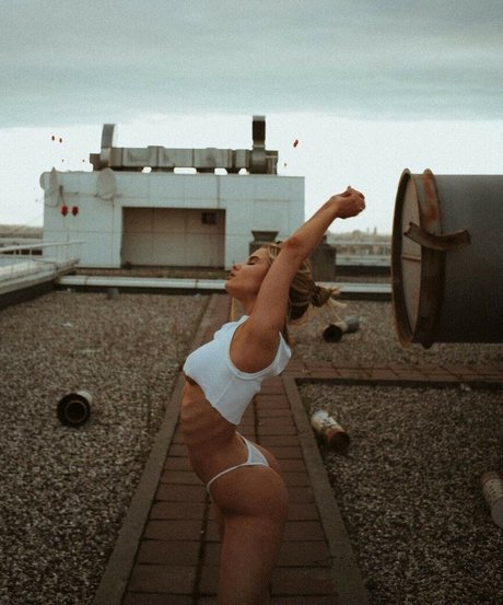 Ekrnw erotische hd galerien