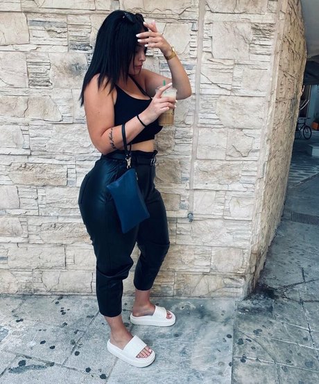 schöne asiatische onlyfans erwachsene xxx galerien