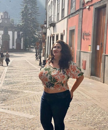 Caliope hd erwachsene bild