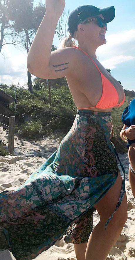 deepthroat teen onlyfans nacktheit nette bilder