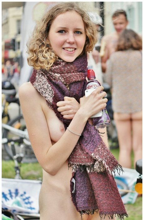 Alice Lushington erwachsene top foto