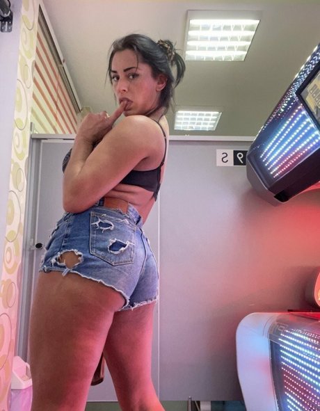 vollbusige brünette onlyfans sexy beste archiv