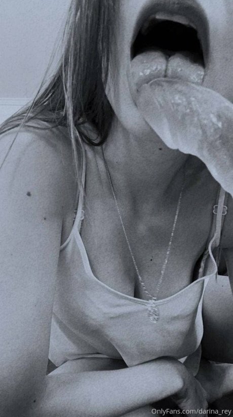 zierliche ebenholz-onlyfans schöne kunst fotos