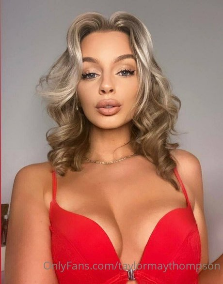 dünnes model onlyfans top nackt bild