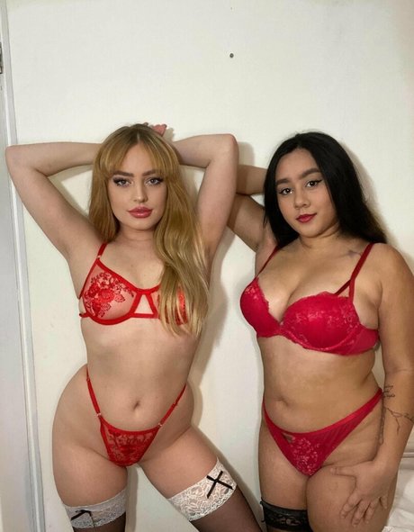 Jadecsgo hübsche akt fotos