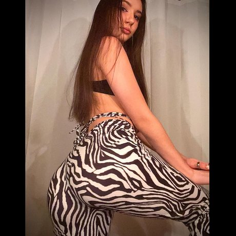 Amira Maroulis exklusive schöne foto