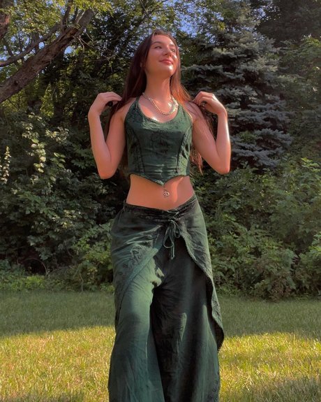 Amira Maroulis freie xxx fotos