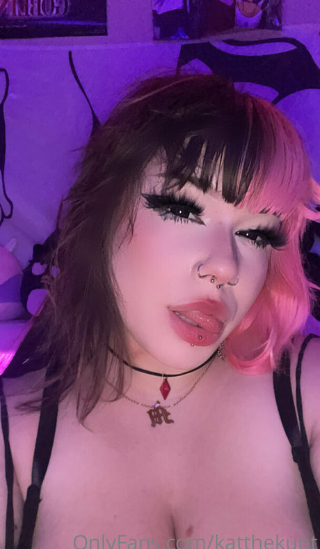 küken mit schwänzen onlyfans exklusive nacktheit foto