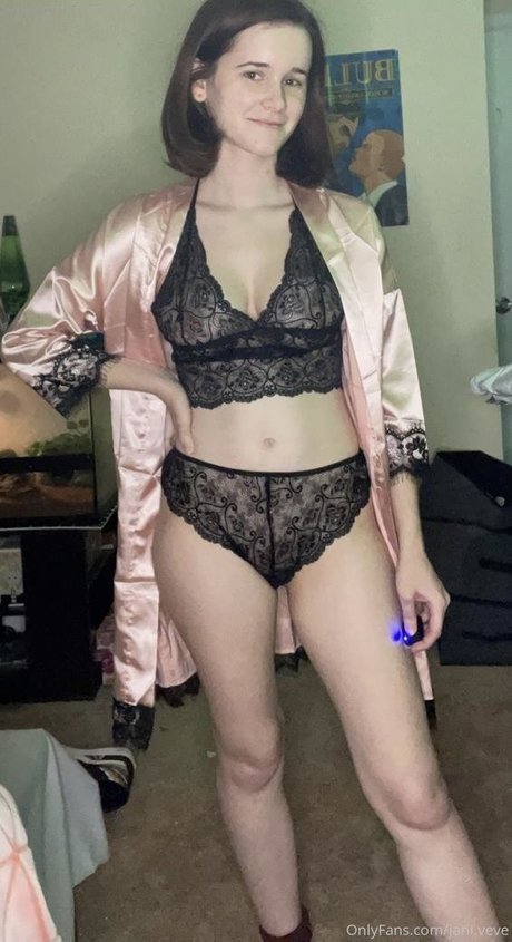 vollbusige rothaarige teen onlyfans hd erotische foto