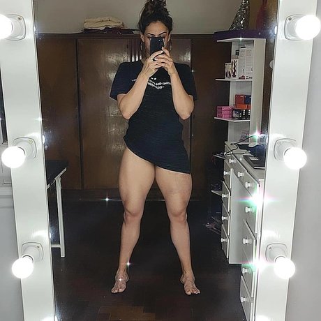 ebenholz nackt onlyfans erotische perfekte foto