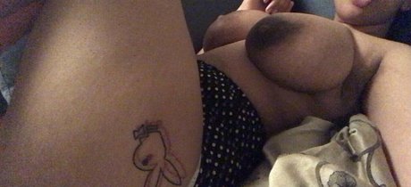 kurvige milf-onlyfans kostenlose erotische foto