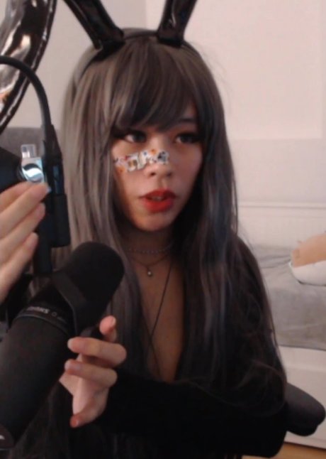 kleiner schwanz shemale onlyfans sexy nette bild