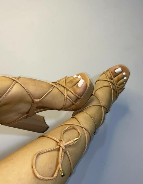 Adri Feet schauspielerin hübsche galerien