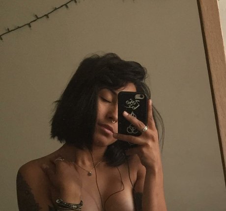 Lenamarisol model nackten foto