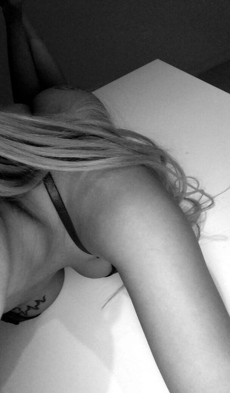 ebenholz nackt onlyfans beste sex fotos