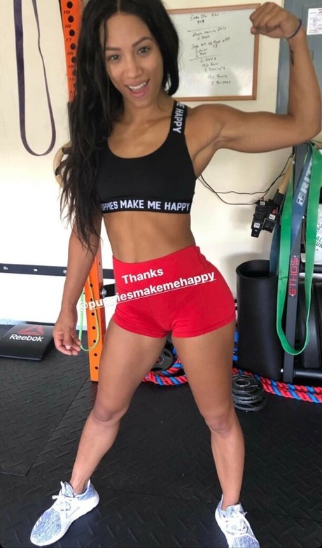 riesin onlyfans top freie bilder