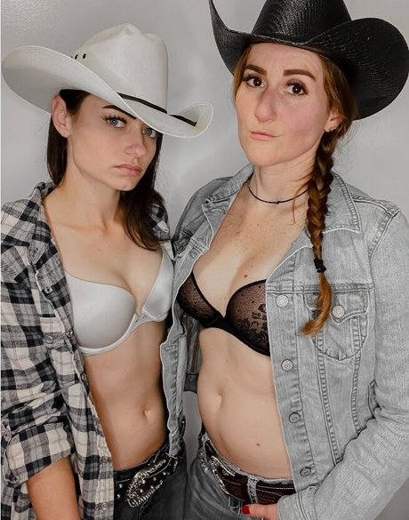 Mia Fraya Woods hd sex fotos