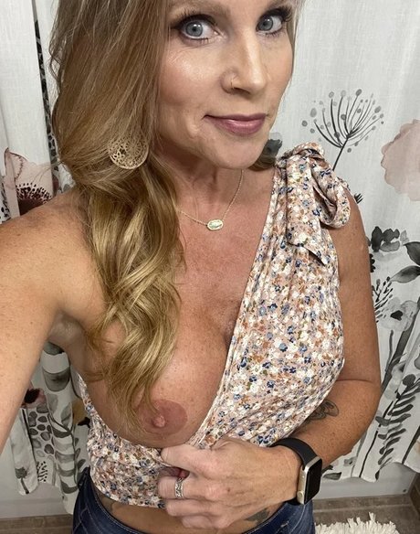 büro-milf-onlyfans kostenlose erwachsene archiv
