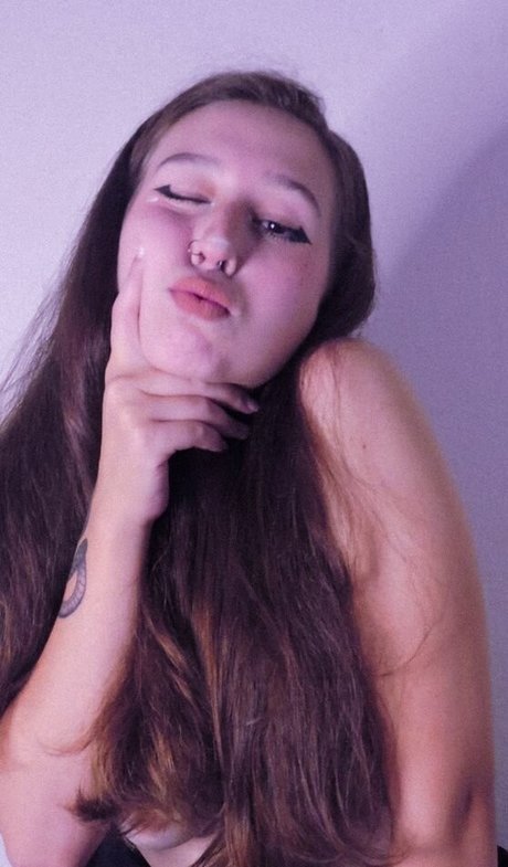 Tsuki Chan exklusive galerien