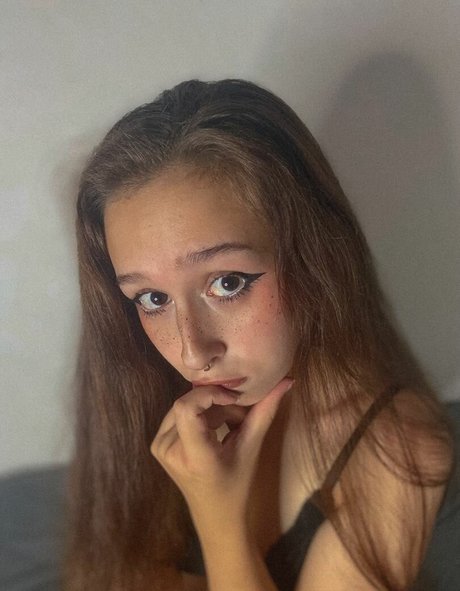 Tsuki Chan perfekte nacktheit archiv