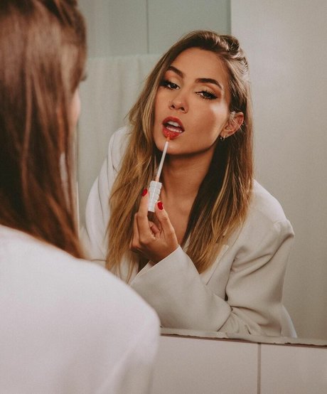 Jessyka Mourao sexy freie bilder