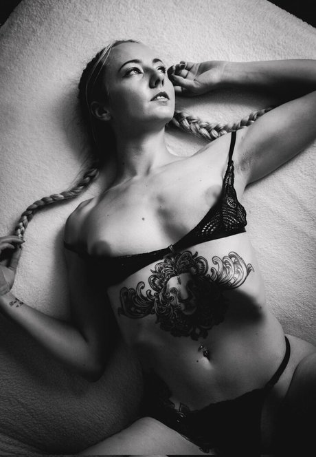 StarInTheMaking porno xxx bilder