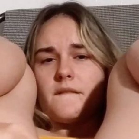 Kittenbell sexy pornostar fotos